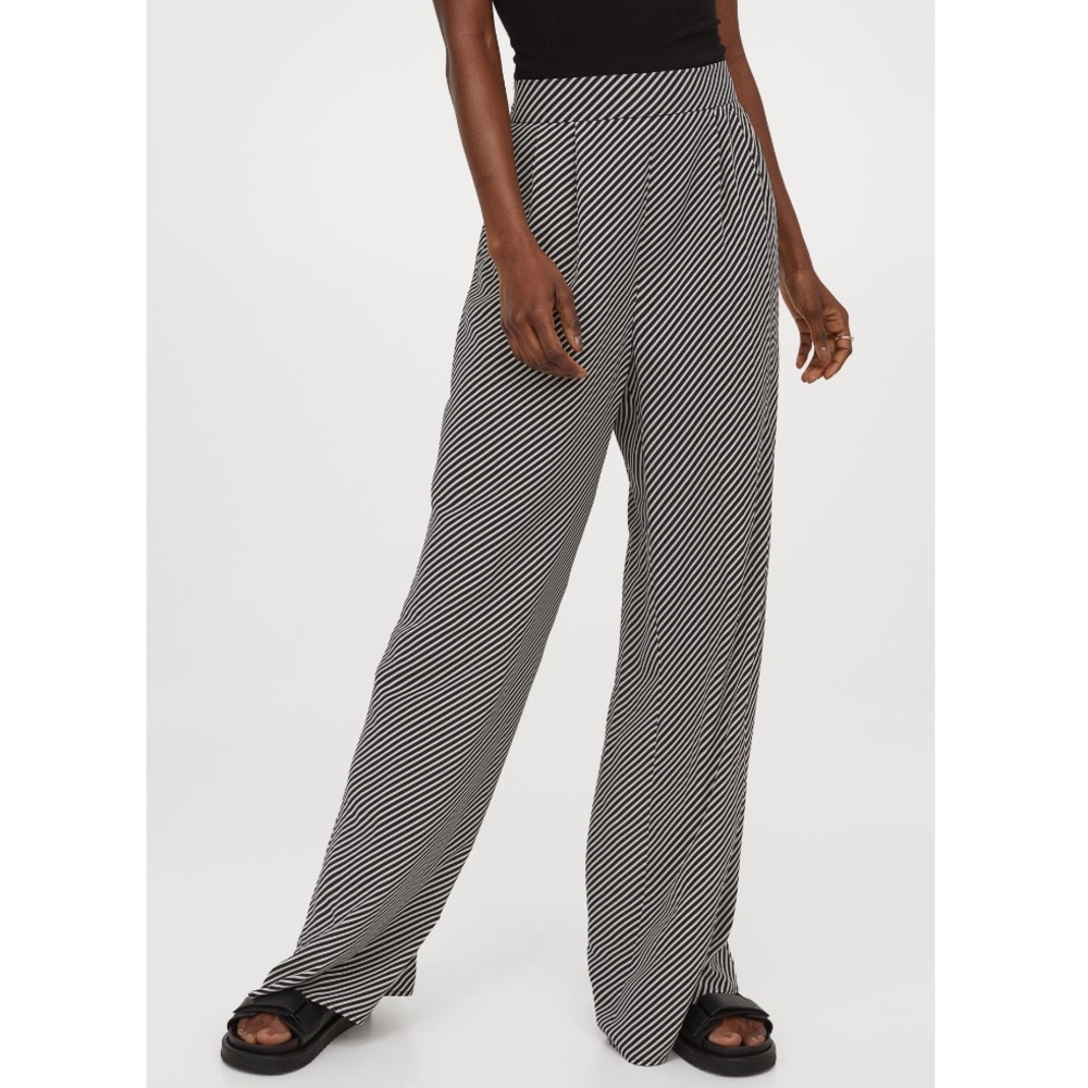 NWT H&M Wide Leg Pull-on Pants